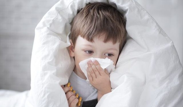 Çocuklarda grip sezonu geldi! “Ocak ayına kadar grip aşısı yaptırılabilir”