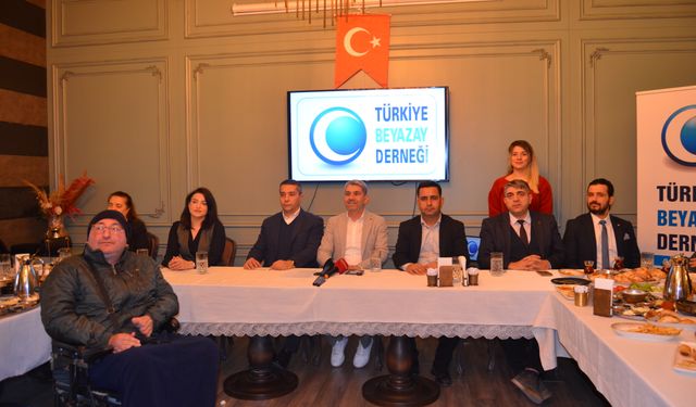 Türkiye Beyazay Derneği Gaziantep Şubesinden anlamlı etkinlik! Gaziantep’te yeni dönem başlıyor