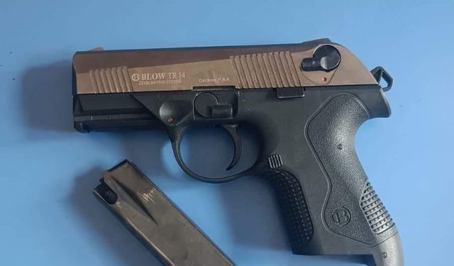 Gaziantep’te suça geçit yok! Tabanca ele geçirildi