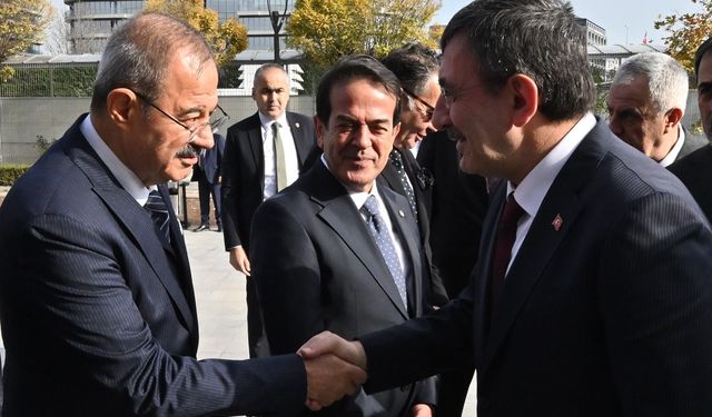 Gaziantep iş dünyasının sorunları masada! Konukoğlu’ndan Cumhurbaşkanı Yardımcısı Yılmaz’a brifing!