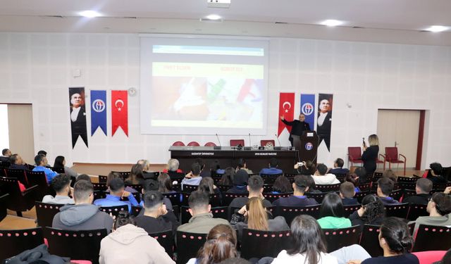 GAÜN’de spor teknolojilerinin geleceği konuşuldu!