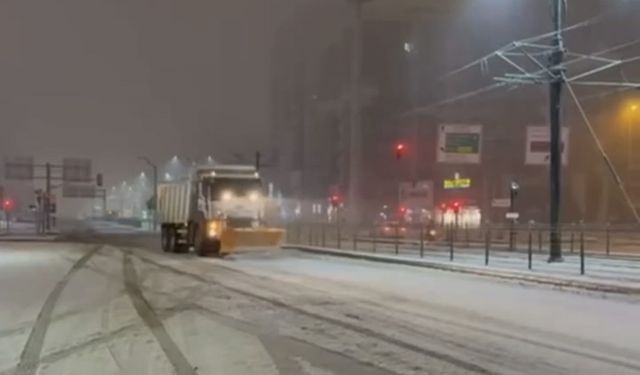 Gaziantep Büyükşehir kar yağışına karşı tam kadro sahada