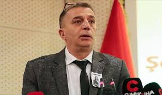 Hakan Şimşek (Şehzadeler Belediye Başkanı) kimdir? Kaç yaşında, aslen nereli, hangi partiden?