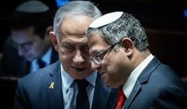 İsrailli Bakan Ben Gvir taşlandı!