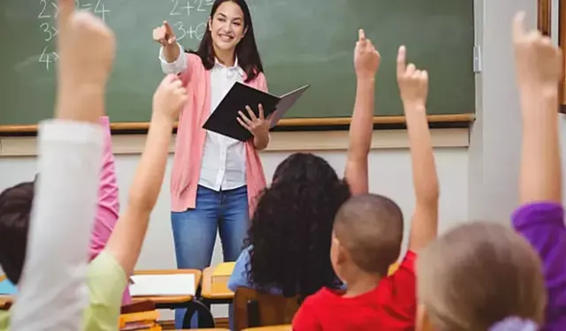 1 Ocak 2026’da okullar 4 gün mü olacak, ders süresi kısalıyor mu? Sosyal medya iddialarına MEB yanıt verdi mi?