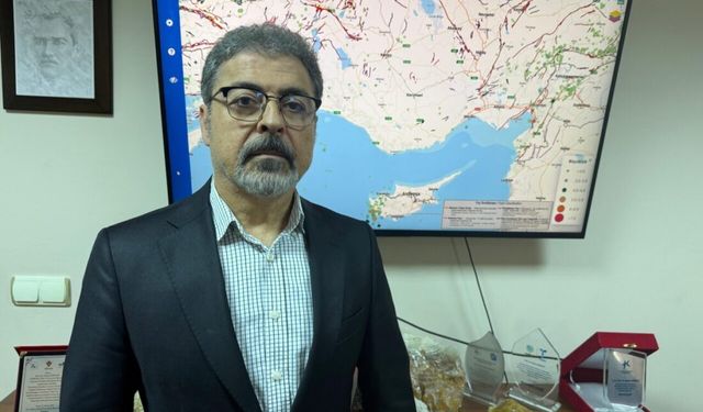 Prof. Dr. Sözbilir Antalya'daki depremleri değerlendirdi! Tüm kurumlar tarafından takip ediliyor