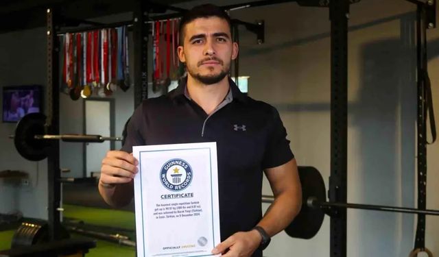 Burak Yazgı, bir kez daha Guinness Rekorlar Kitabı'na girdi