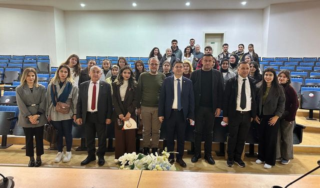 GAÜN’de Dijital Çağda İletişim ve Gazetecilik Konferansı