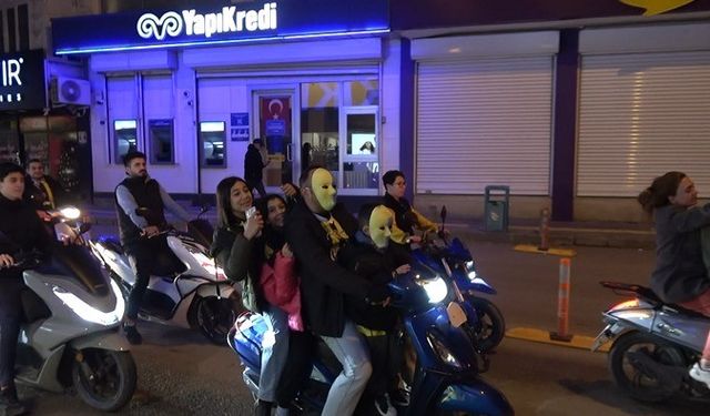 Gaziantep’in komşu ilinde Süper Kupa zaferini motosikletlerle şehir turu atarak kutladılar!