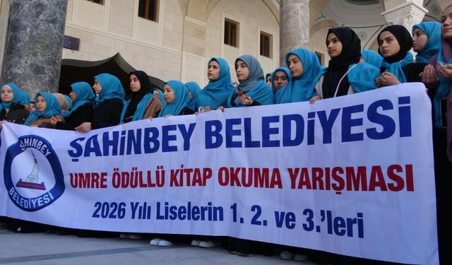Gaziantep'te 175 öğrenciyi daha umreye gönderdi