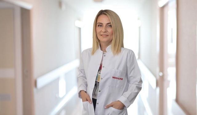 Artan ekran süresi göz kuruluğu ve glokom riskini artırıyor! Uzmanı uyardı: "Bu belirtileri hafife almayın"