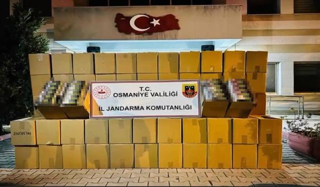 Adana'dan Gaziantep istikametine seyir halindeki tırda kaçak makaron ele geçirildi!