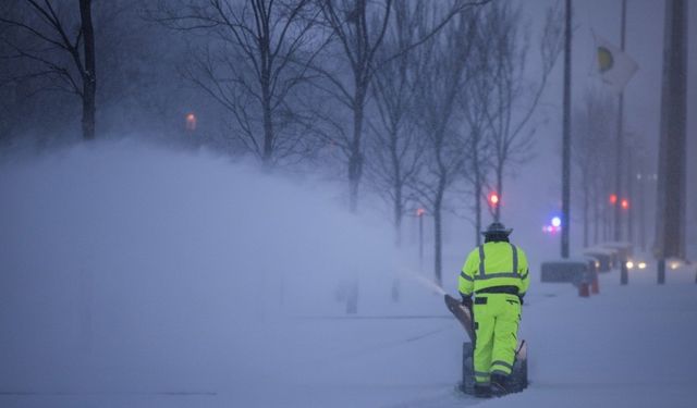 Kar fırtınası resmen felakete dönüştü: 800 binden fazla kişi elektriksiz kaldı