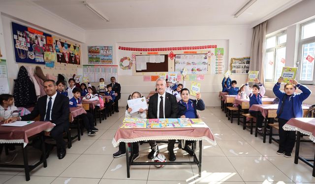 Gaziantepli öğrencilerin yarıyıl hediyesi Şahinbey’den