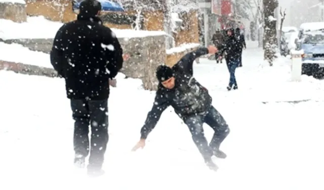 Bastığınız yerlere dikkat edin! Karlı ve buzlu yollarda güvenli adımlar için önemli öneriler…