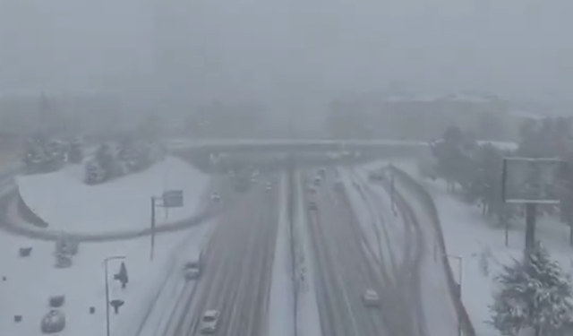 Gaziantep 2022 yılındaki kışı yaşıyor: Yoğun kar yerini ayaza bırakacak