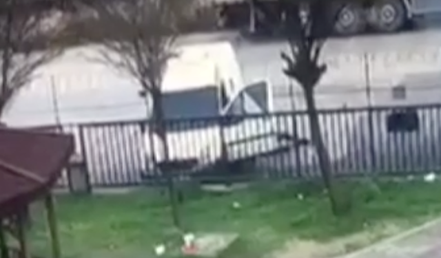 Baba ve oğlu silahlı saldırıya uğradı: 1 ölü, 1 yaralı!