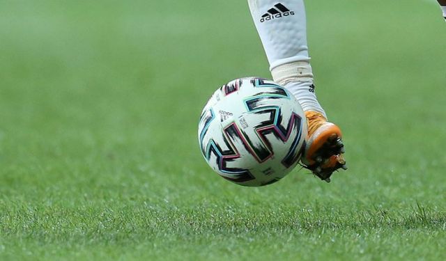 Süper Lig'de 2026'nın ilk ayrılığı! Süper Lig ekibinden şok ayrılık! Tecrübeli futbolcu ile yollarını ayırdılar