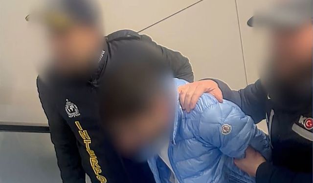 Bakan Yerlikaya duyurdu! Kırmızı Bültenle aranıyordu, Türkiye’ye getirildi