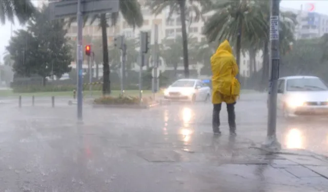 13 Şubat İzmir’de okullar tatil mi, İzmir Valiliği açıklama yaptı mı?