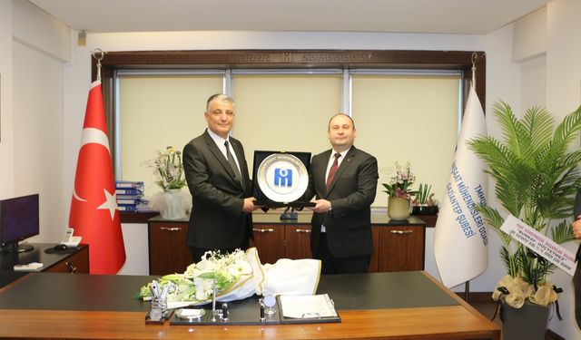 İMO’da devir teslim töreni