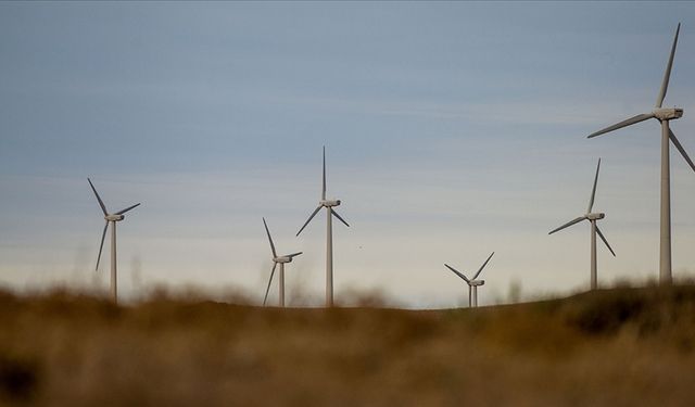Türkiye'nin rüzgar enerjisi kurulu gücünde rekor artış! 16 bin megavat eşiğinde…
