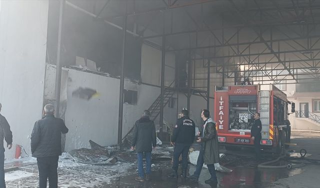 Gaziantep'te korkutan fabrika yangını!