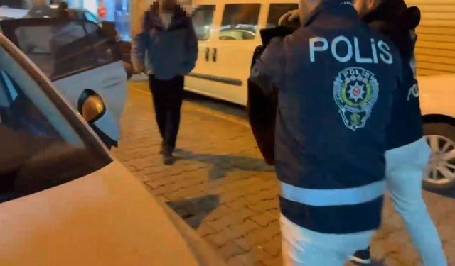 Banka soyguncusu evinde yakalandı