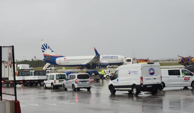 Antalya Havalimanı'nda Gaziantep uçağının tekeri yerinden çıktı