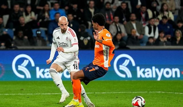 RAMS Başakşehir: 2 - Beşiktaş: 3 (Maç Özeti)
