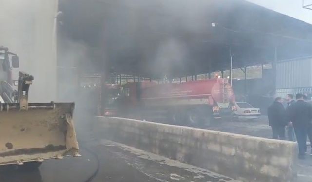Gaziantep'te biber fabrikasında korkutan yangın! Büyük çaplı hasar oluştu