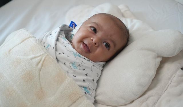 Gaziantep'te kafasındaki nadir tümör alındı, hayata tekrar gülümsedi! (VİDEO HABER)