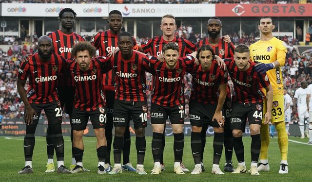 Gaziantep FK forması giymişti! Bakan yardımcısı oldu