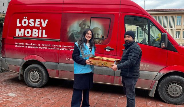 LÖSEV mutlu et paketlerini Gaziantepli ailelere ulaştırıldı