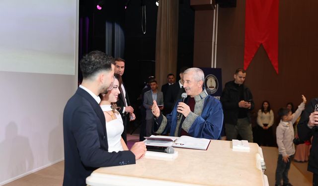 62 çift mutluluğa Şahinbey’de evet dedi