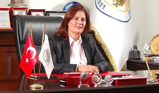 Özlem Çerçioğlu Kimdir? Kaç Yaşında, Nereli, CHP’den Neden İstifa Etti, AKP’ye Ne Zaman Katıldı?
