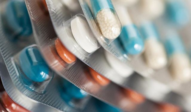 Gereksiz antibiyotik kullanımına dikkat! Yüzbinlerce insan hayatını kaybediyor