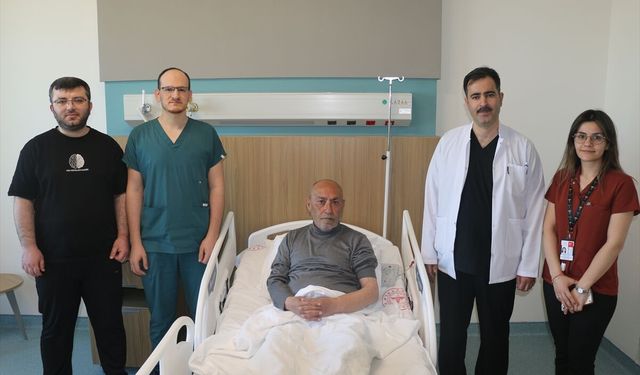 Gaziantep'te inme geçiren hasta erken müdahaleyle hayata tutundu!