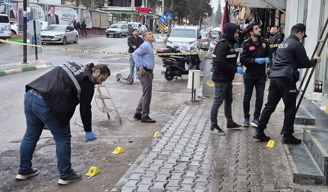 Gaziantep'te banka şubesine silahlı saldırı düzenlemişti! O zanlı tutuklandı (VİDEO HABER)