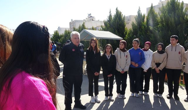 Gaziantep’in komşu ilinde lise öğrencilerinden deprem tatbikatı! 50 bin kişi katıldı