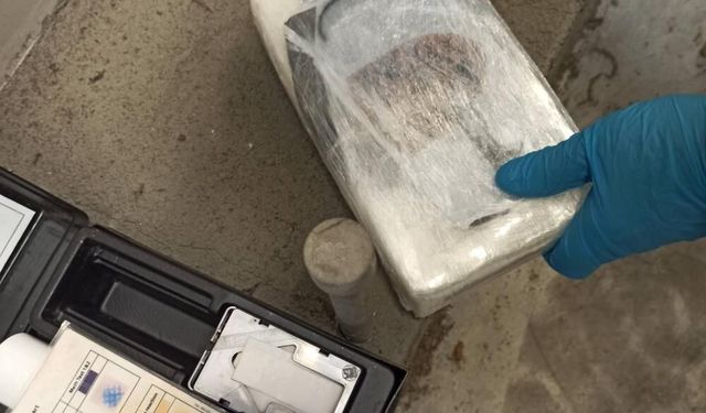 Vatandaşları zehirleyeceklerdi! Türkiye'ye sokulmak istenen kokain sınırda yakalandı… (VİDEO HABER)