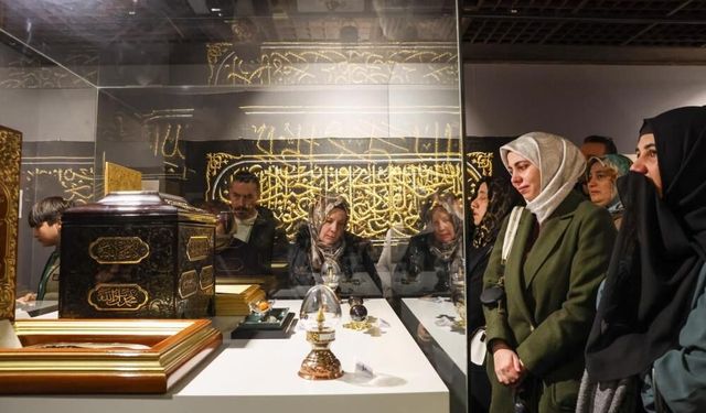 Gaziantep’te mukaddes Emanetler Sergisi'ne yoğun ilgi!