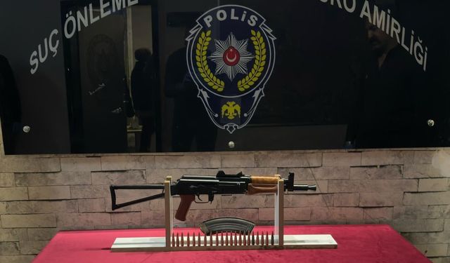 Gaziantep’te Emniyetten şok operasyon! Kalaşnikof tüfekle yakalandı…