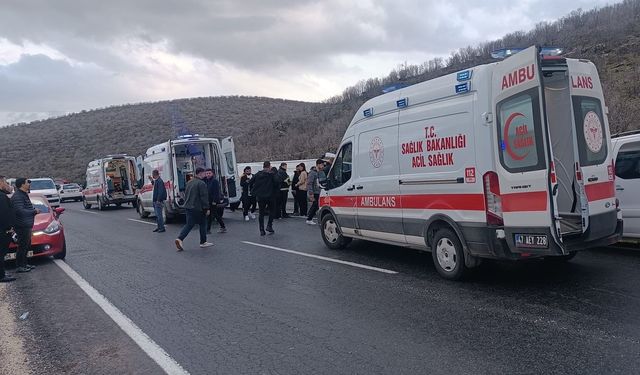 SON DAKİKA: Mardin’de yolcu otobüsü faciası! 20’den fazla yaralı…