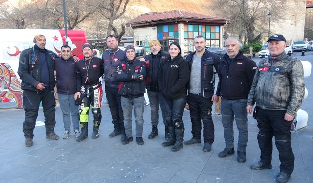 Gaziantep’te kutsal toprak sevgisi zorluk tanımadı! Motosiklet tutkunları umre yolculuğuna çıktı