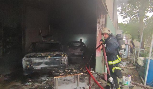 Oto boyama atölyesinde yangın! İki iş yeri zarar gördü…