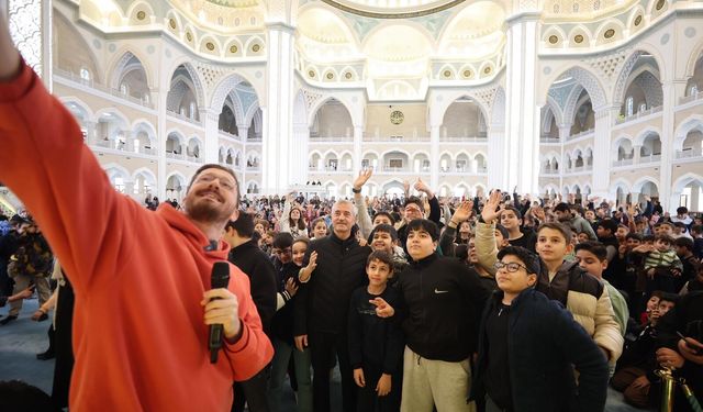 Çocuklar Şahinbey Millet Cami’nde Sertaç Abi İle Buluştu