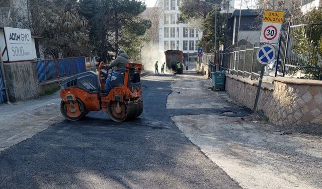Kahramanmaraş’ta altyapısı tamamlanan noktalarda yollar bir bir onarılıyor!
