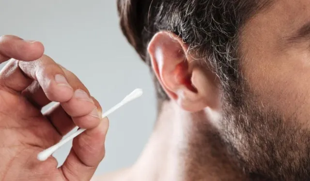 Kulak temizlemek isterken işitmenizi kaybedebilirsiniz! Uzman isim uyardı…