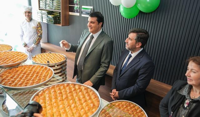 Gaziantep'te Belediyeden uygun fiyatlı baklava satışı